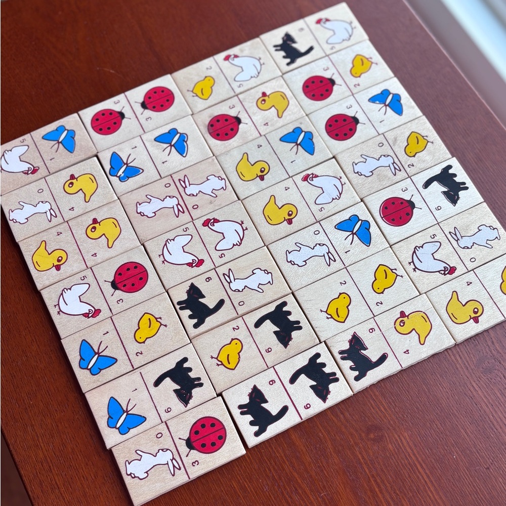 Vintage Dominoes Animal Set 1985